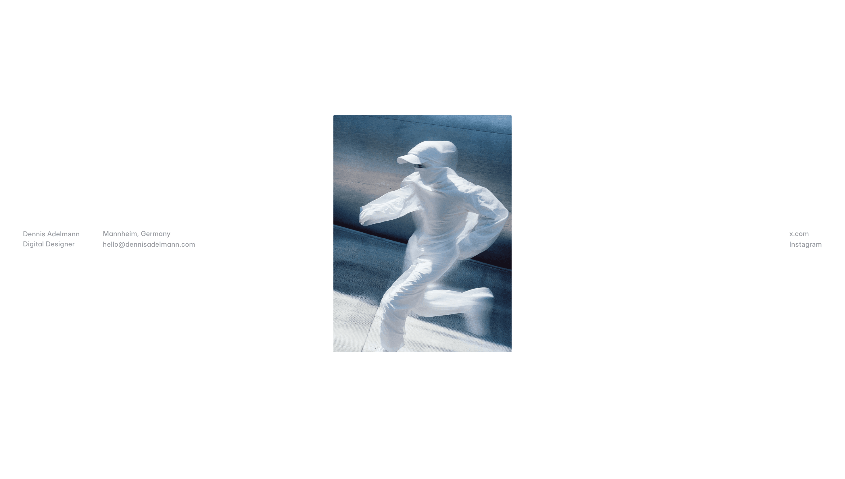 Dennis Adelmann — Designer, Portfolio website design